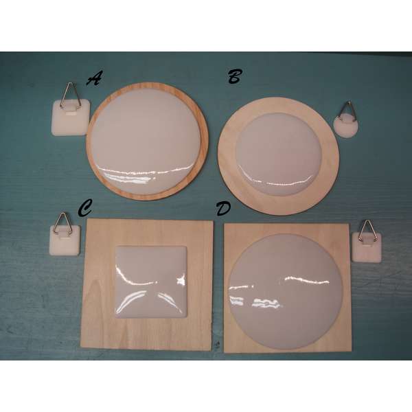 Puiset taulunpohjat posliinilaatalla